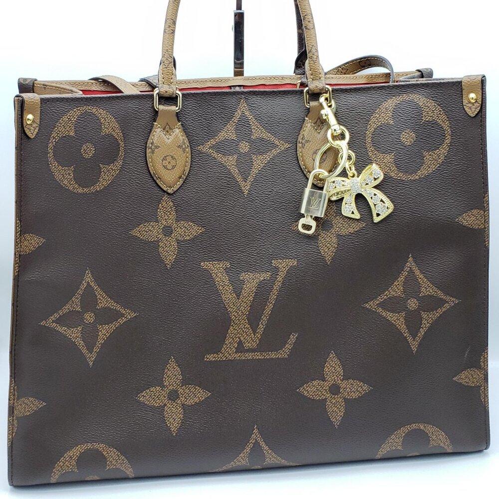 Louis Vuitton Gold Lock & Key 🔑 Authentic LV Unbranded Ribbon Keychain Charm - Picture 3 of 11